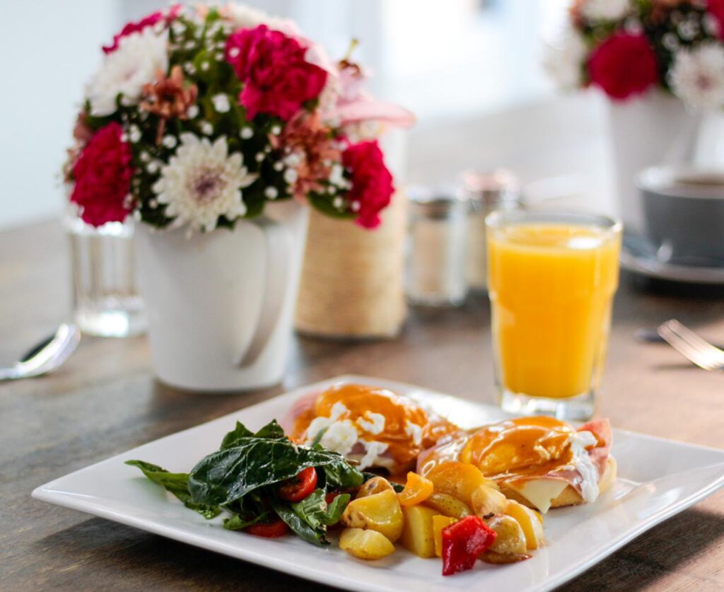 Eggs Benedict, Breakfast and Lunch from La Belle in Rocky Point Mexico, Brunch in Puerto Penasco, American Breakfast in Rocky Point Mexico